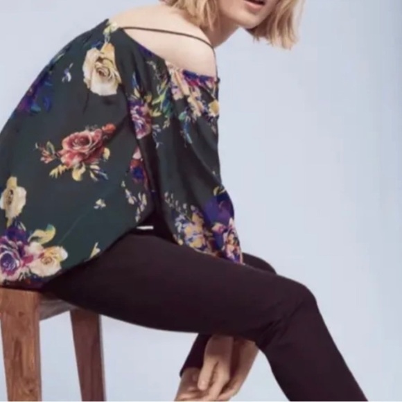 ANTHROPOLOGIE (Maeve) Tallie Green Floral Open-Shoulder Silk Top- Size X-small - Picture 4 of 11